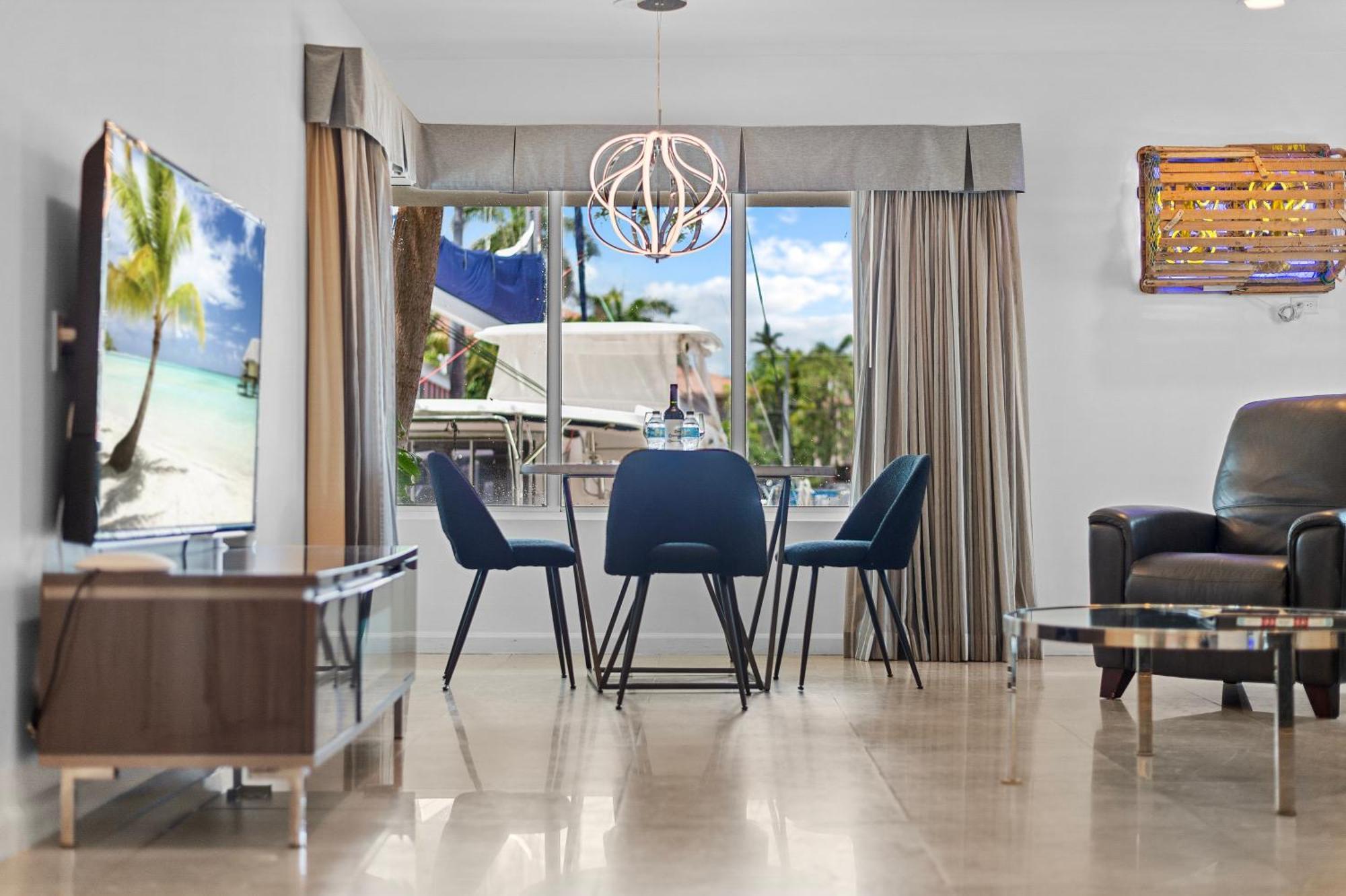 Isle Of Venice Residence And Marina Fort Lauderdale Exterior photo