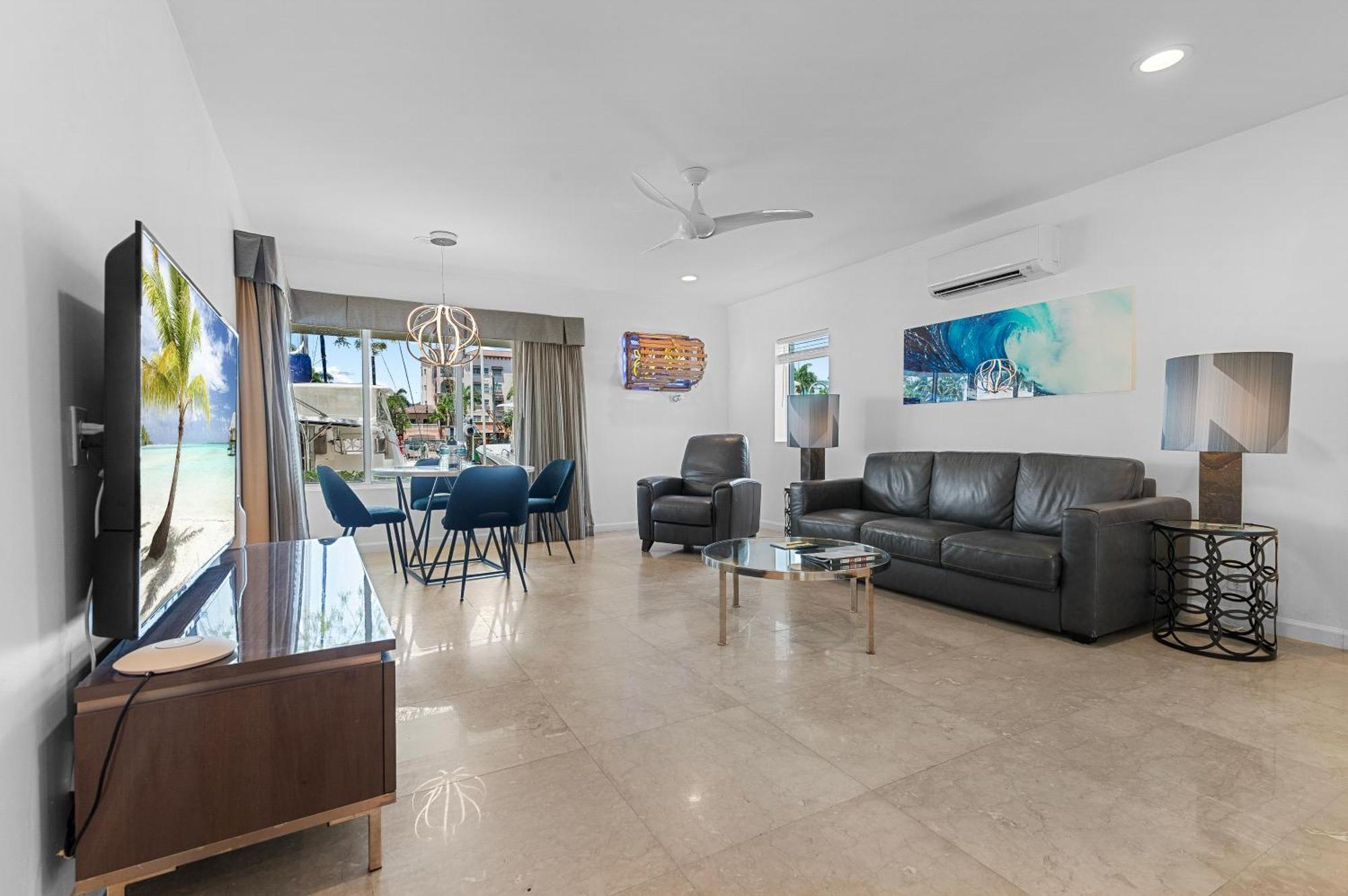 Isle Of Venice Residence And Marina Fort Lauderdale Exterior photo