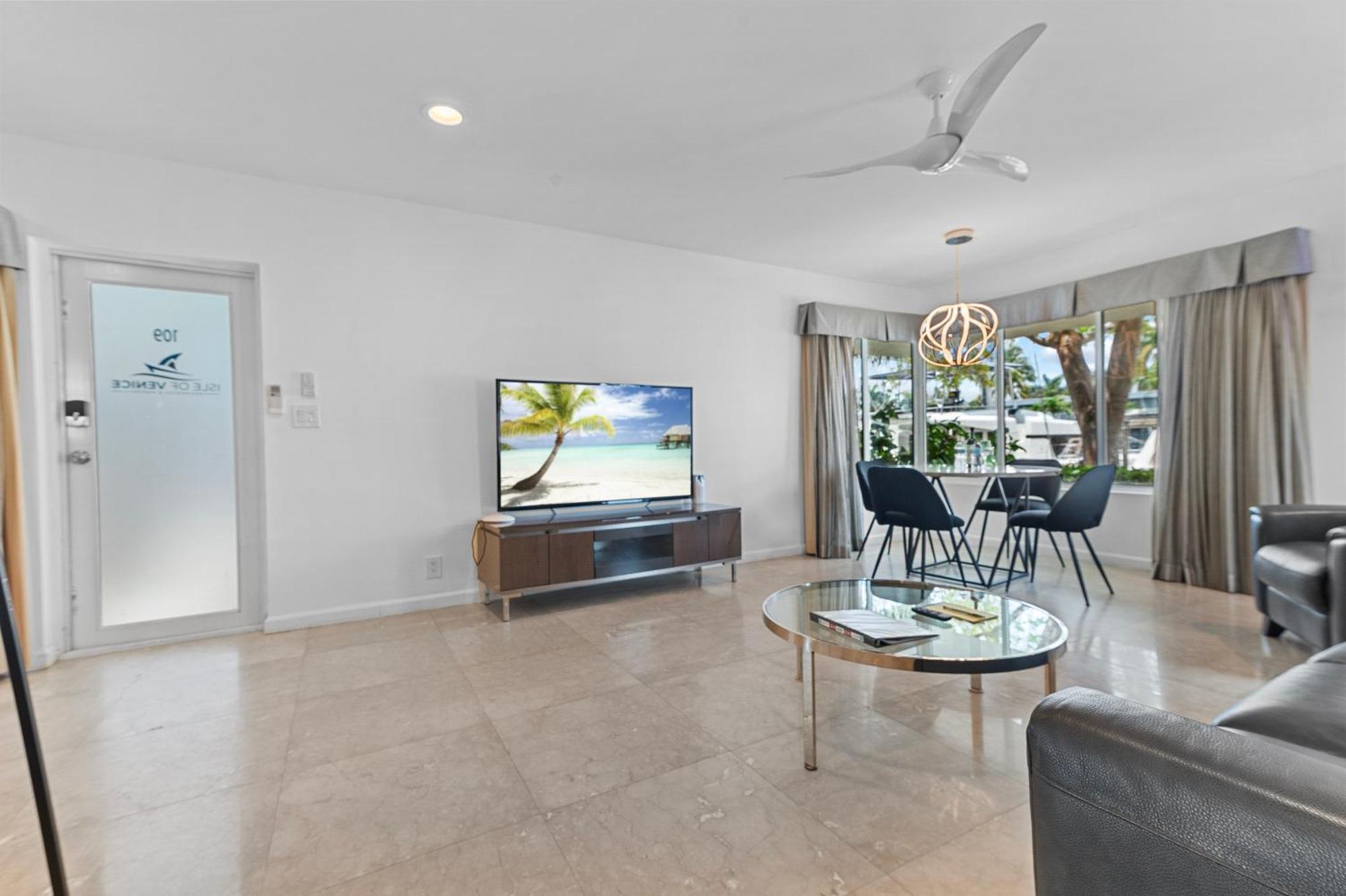 Isle Of Venice Residence And Marina Fort Lauderdale Exterior photo